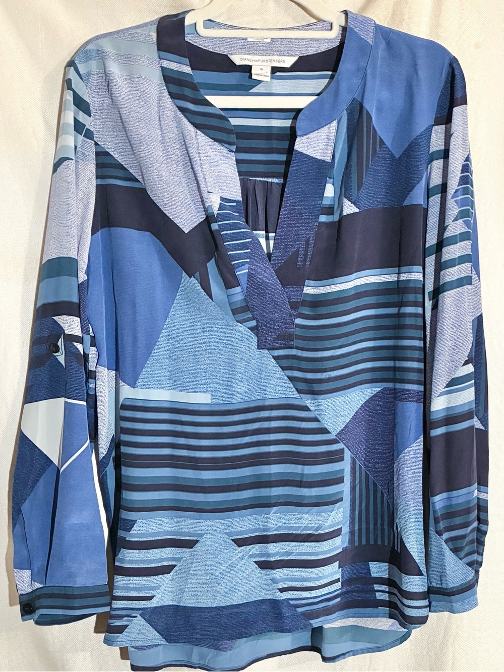 Diane Von Furstenberg Silk Color Block Blouse  Sz 10 Blues Office Party